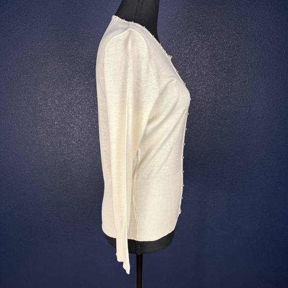 Tahari Cream Snap Embellished Cardigan Sweater, Size Small - Picture 6 of 10